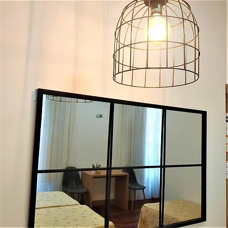 Roquefer By Gaiarooms Pensión Bilbao