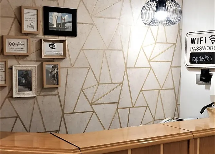 ロケフェール セントラル ルームズ ゲストハウス