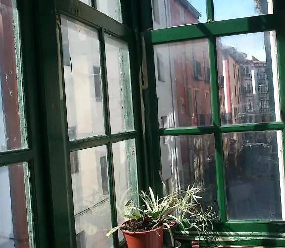 ロケフェール セントラル ルームズ *